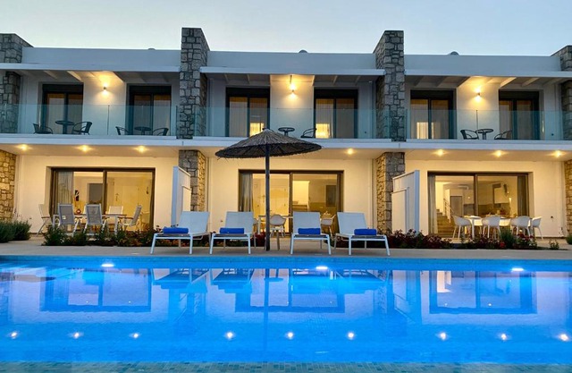 Gennadi Harmony Suites - 200 m from the sea