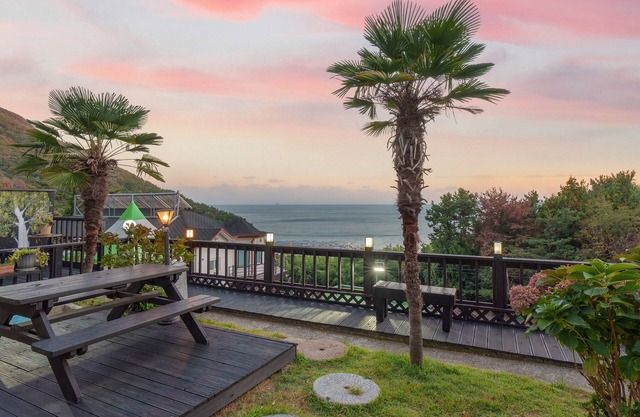 Geoje Yeoul Pet-friendly Pension