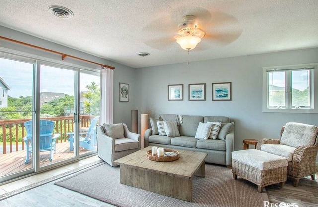Georgetown Sands condo with WiFi, outdoor shower, and access to community pool and tennis