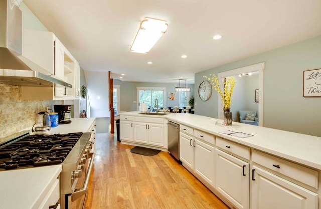 Georgia Vacation Rental w/ Covered Deck & Patio