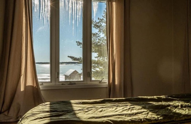 Georgian Bay 3-bdrm lakefront Main House