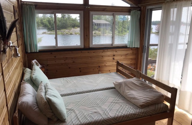 Georgian Bay Cottage Rentals - Mactier, Ontario