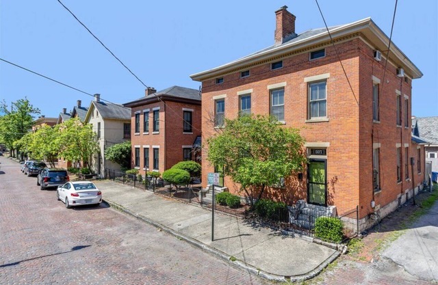 German Village Condo: Pet Friendly - Walk Everywhere