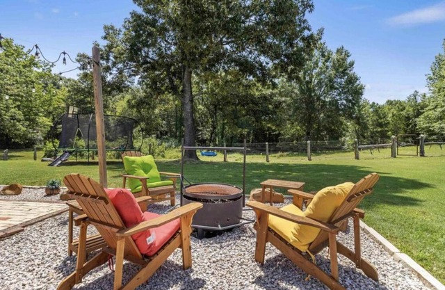 Get away in East Texas! A house and 10 acres to Escape to - 1 hour from Dallas