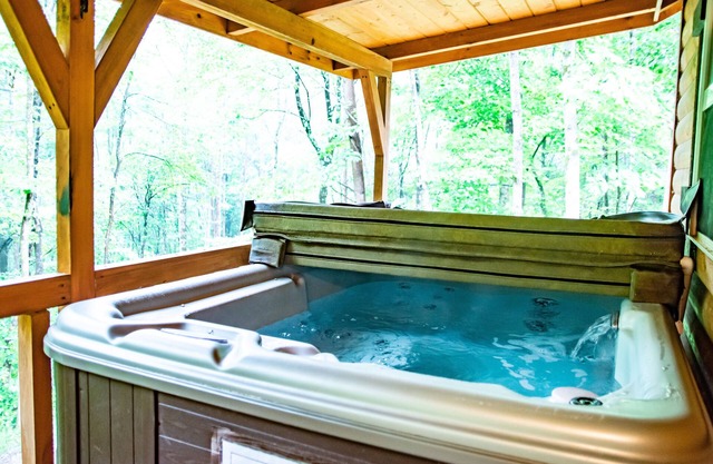 Get Settled in at the Settlers Roost
