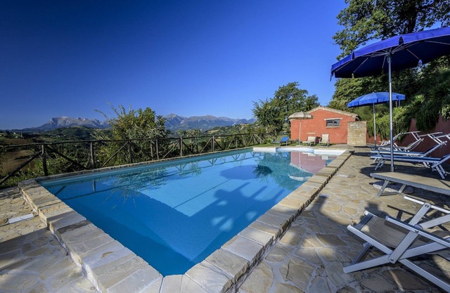 Casa en Monti Sibillini con Piscina