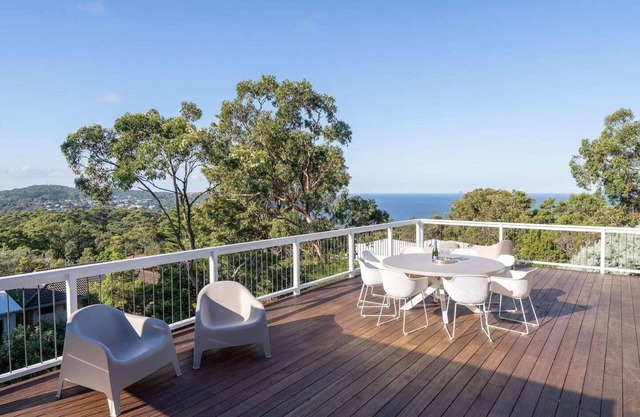 Getawayz NSW - 'Aarini Cottage' - 600m to stunning MacMasters Beach, Coastal Walks & Cafes