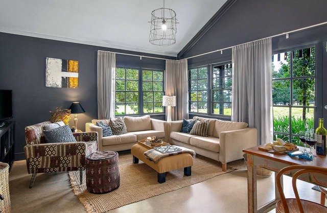 Getawayz NSW - The Gardener's Cottage-romantic, eclectic, rustic!