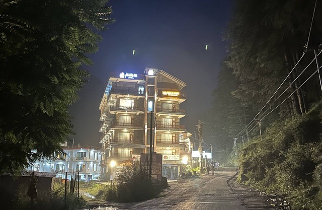 Gezellig Inn - Magic Mountain