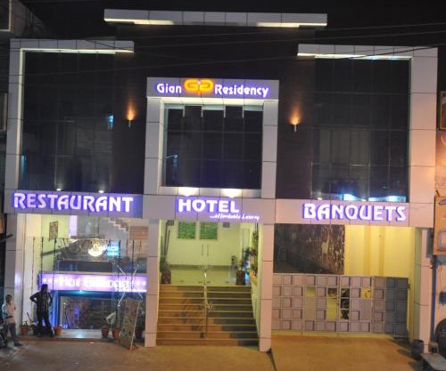 Gian Residency