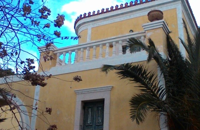 Giannis Apartments