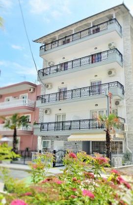 Giannis Hotel