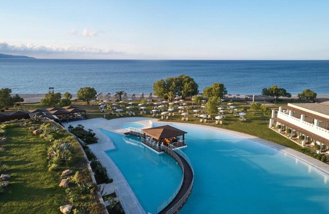 Giannoulis – Cavo Spada Luxury Sports & Leisure Resort & Spa