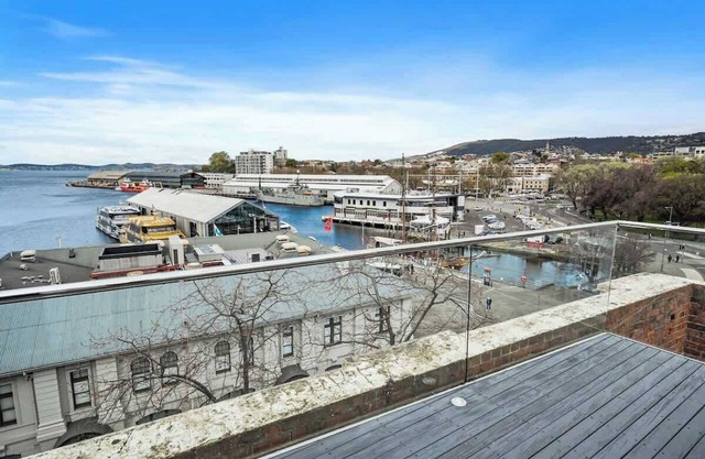 Gibson's Mill Penthouse with private balcony - 301
