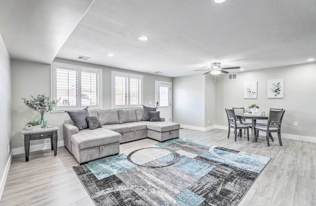 Gilbert Apartment w/ Grill, Fire Pit & Pool Access