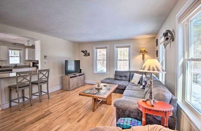Gilford Home w/ Forest View, by Lake Winnepesaukee