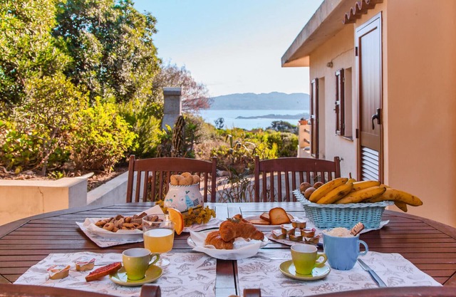 Ginestre R - Villaggio Piras, Semi-detached house with sea view