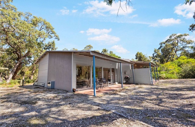 Gippsland - Waterfront Retreat: Secluded lodges perfect for nature lovers