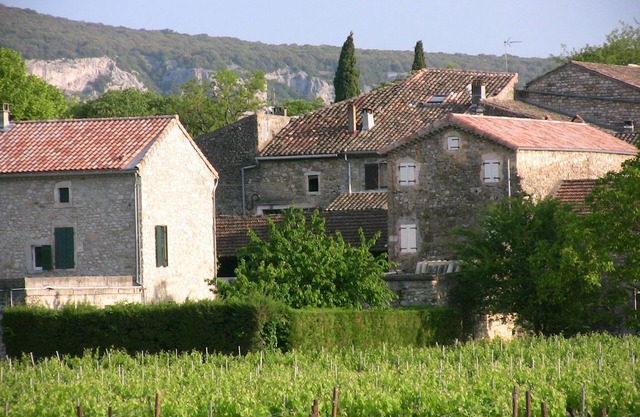 Albergue 6/8 personas con piscina en Vallon Pont d'Arc, tranquila e independiente