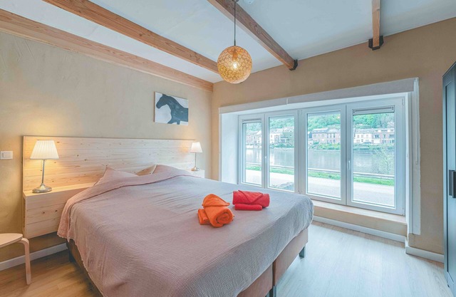 Gite au Bord de la Meuse à Dinant en Belgique, à 3' du Centre de la Ville