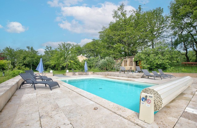 Casa de vacaciones 'Gîte Déodatus Avec Piscine' con piscina compartida, Wi-Fi y aire acondicionado