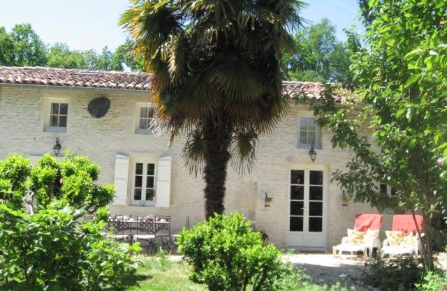 Gite du Calme 3 Star Bed & Breakfast Cognac