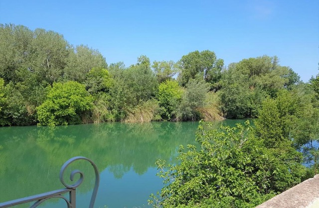 Gite face à la rivière -proche du pont du Gard-