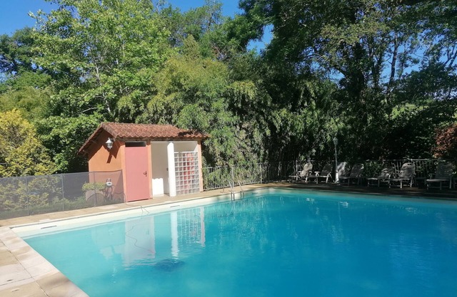 Gites for 12 to 20 people with private pool in Aveyron