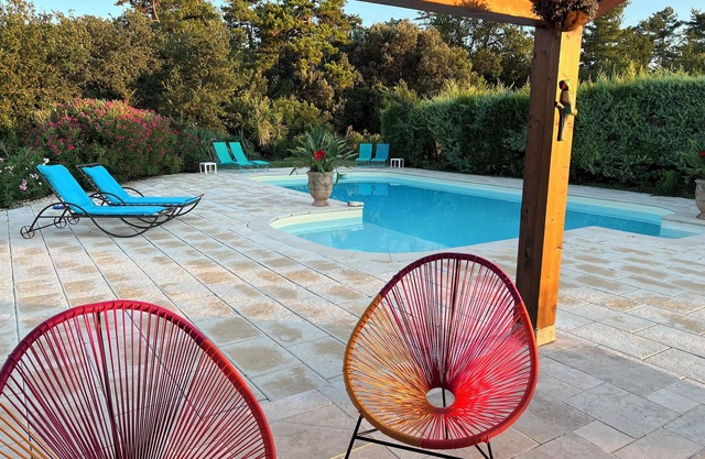 PROMOCION Casa rural en una bastida provenzal con piscina