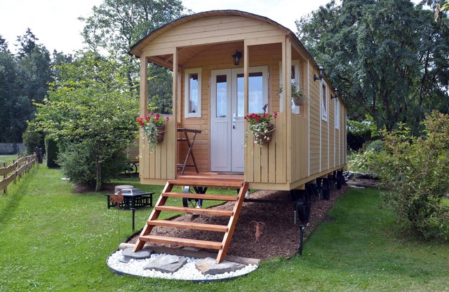 Gîte insolite ''La Bengali''. A trailer in the heart of nature.