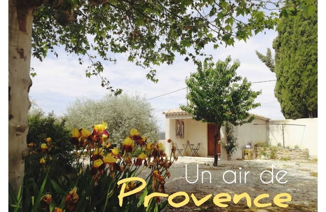 Gite La Berthine provençale granja ubicada en un pueblo vinícola