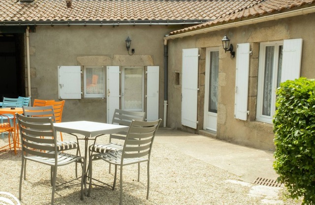 Casa rural La Gaubretière, 1 dormitorio, 4 personas