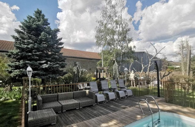 Casa rural Mont-près-Chambord, 4 dormitorios, 13 personas