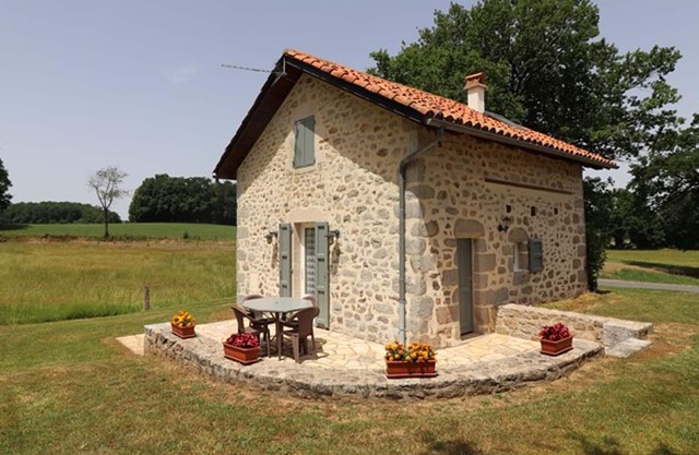 Gite Roumégoux, 1 bedroom, 2 persons