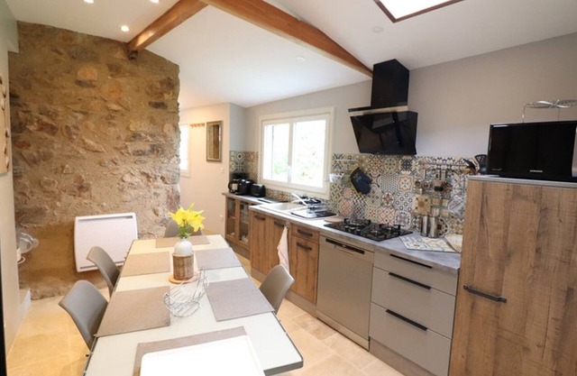 Gite Saint-Étienne-de-Maurs, 1 bedroom, 3 persons