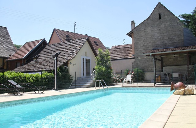 Gîte Henriette *** SPA - PISCINA Rémy HEROLD