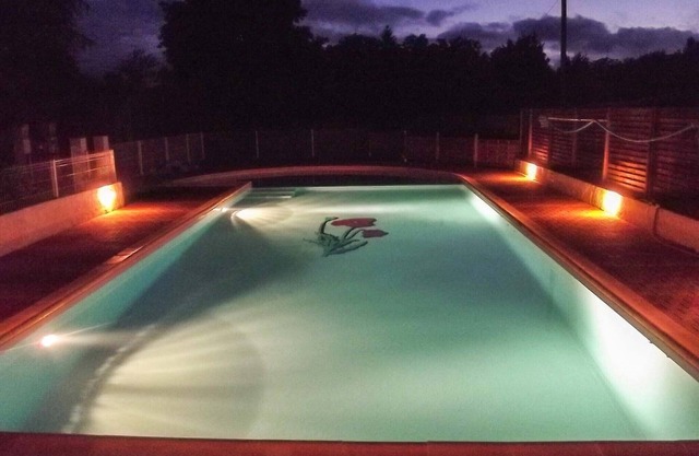 Casa rural ST MARTIN 6 personas con piscina, jardín y petanca,