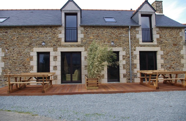 GITES ENTRE DINAN -DINARD - SAINT-MALO (2 a 12 personas)