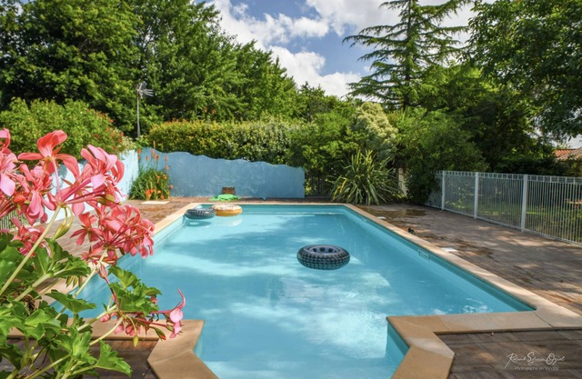 Gites Les Sables d'Olonne with heated swimming pool