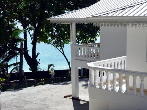 Glacis beach villa