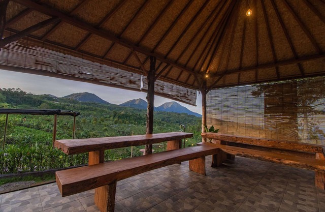 ¡Felicidad Glamping! Hermosa tienda de 1 dormitorio en Buleleng