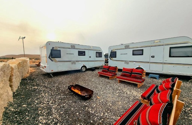 Glamping Caravans At The Farm! - גלמפינג קרוואנים בחווה