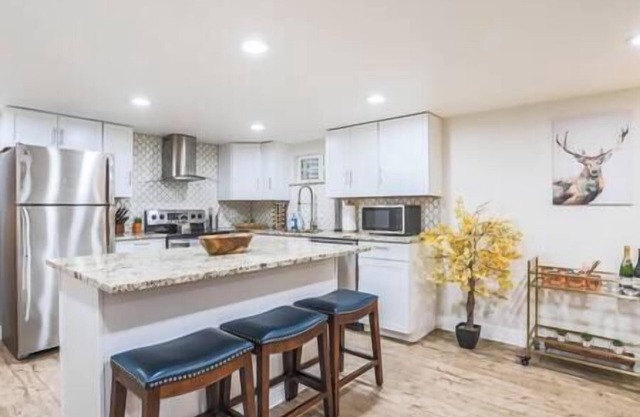 Glamping Getaway: Hot Tub, Fenced Yard, Sleeps 10