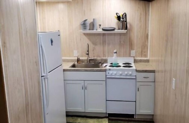 Glamping Near the river - 1 Bedroom Cabin