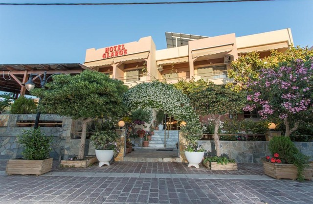 Glaros Hotel