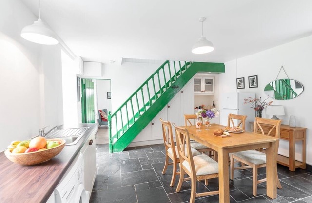 Gleesons Farmhouse 2 bedroom house VRBO