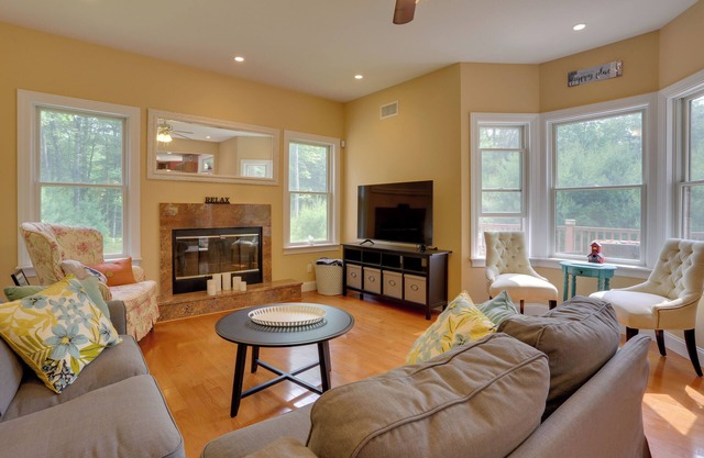 Glen Spey Home w/ Grill ~ 5 Mi to Delaware River