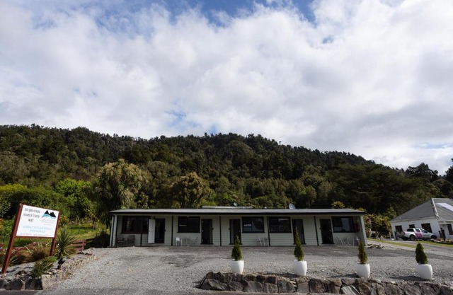GLENALMOND Country Motels
