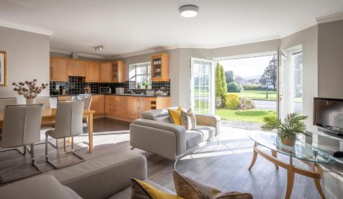 Gleneagle River Apartments