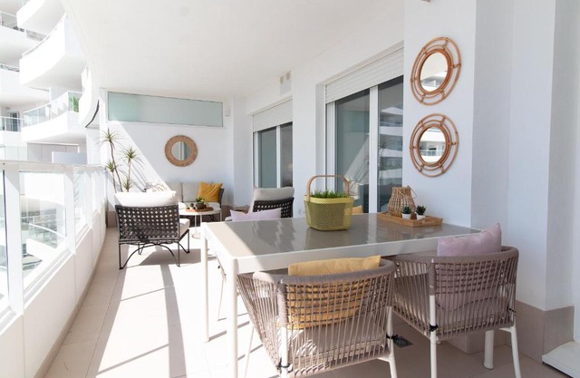 Global Properties, Bonito apartamento con terraza en Gran Canet